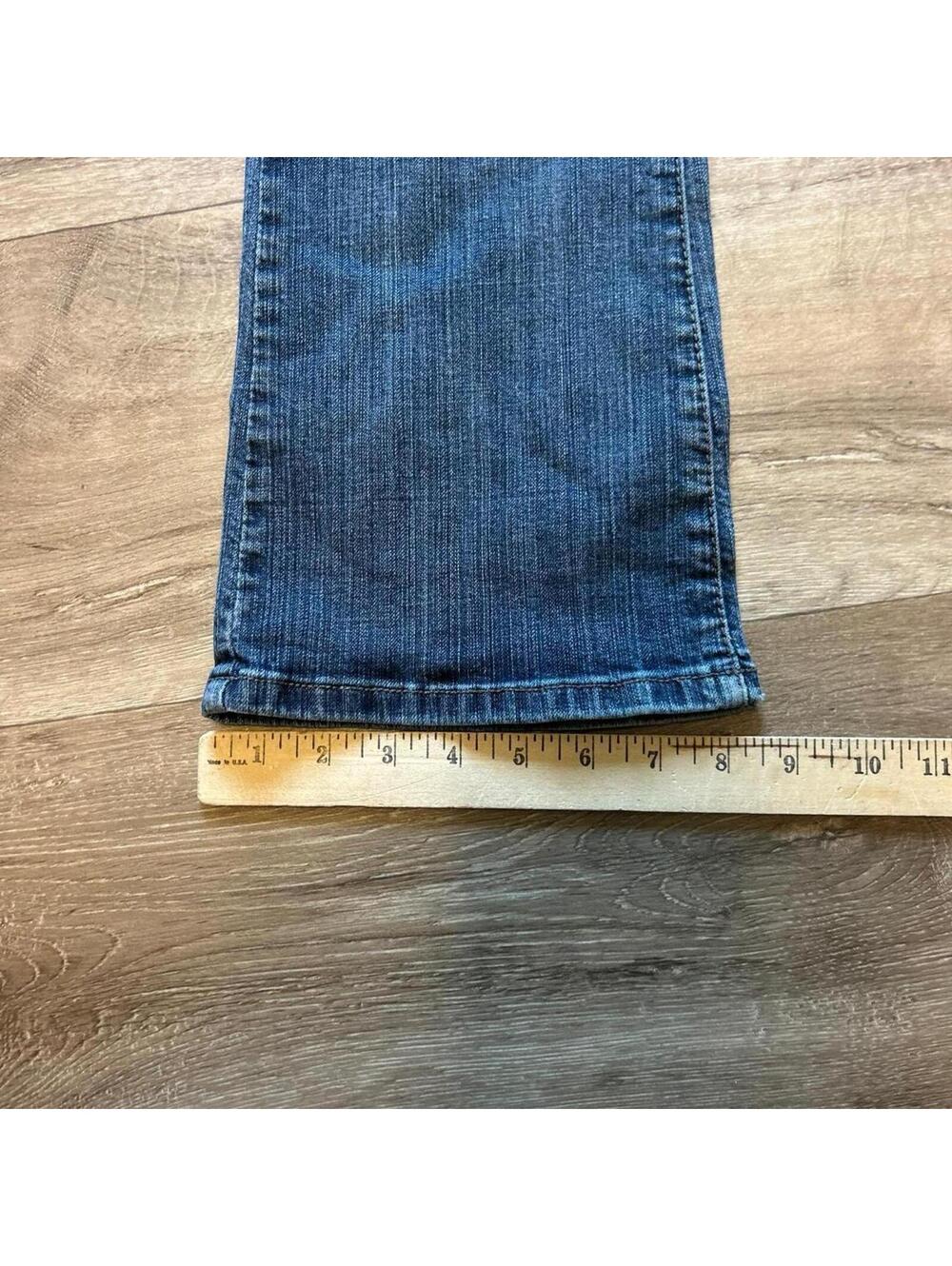 True Religion Women's Blue Bootcut Jeans Size 8 - Picture 7 of 8